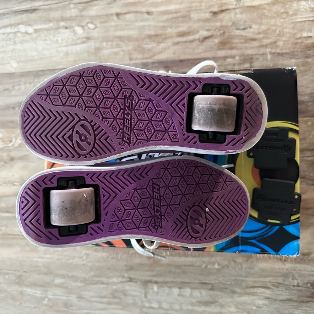 HEELYS Girl's Pro 20 Prints SZ 13C Purple Tie Dye Sporty Skate Sneakers GUC - Picture 4 of 5